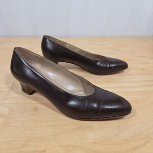 Salvatore Ferragamo Brown Leather Animal-Texture Cap Toe Kitten Heel Sz 6.5 B